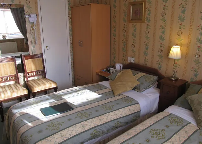 Guest house: Moonraker House